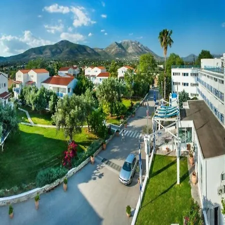 Brown Evia Island, In Eretria, A Member Of Brown 4* Erétria