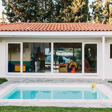 리조트 Brown Evia Island, In Eretria, A Member Of Brown 4*