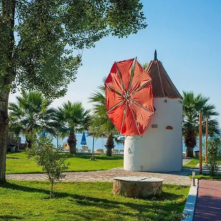 Brown Evia Island, In Eretria, A Member Of Brown 4* Erétria